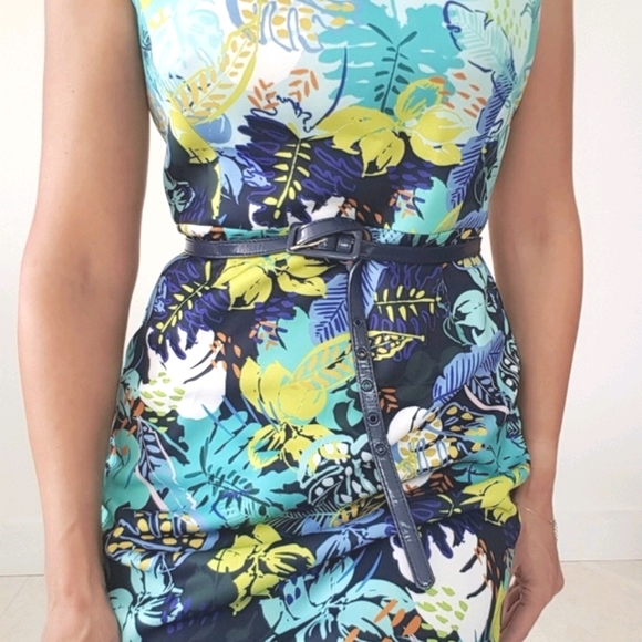 Anthea Crawford Midi Dress - Picture 2 of 3